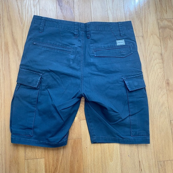Volcom cargo shorts - Picture 4 of 5